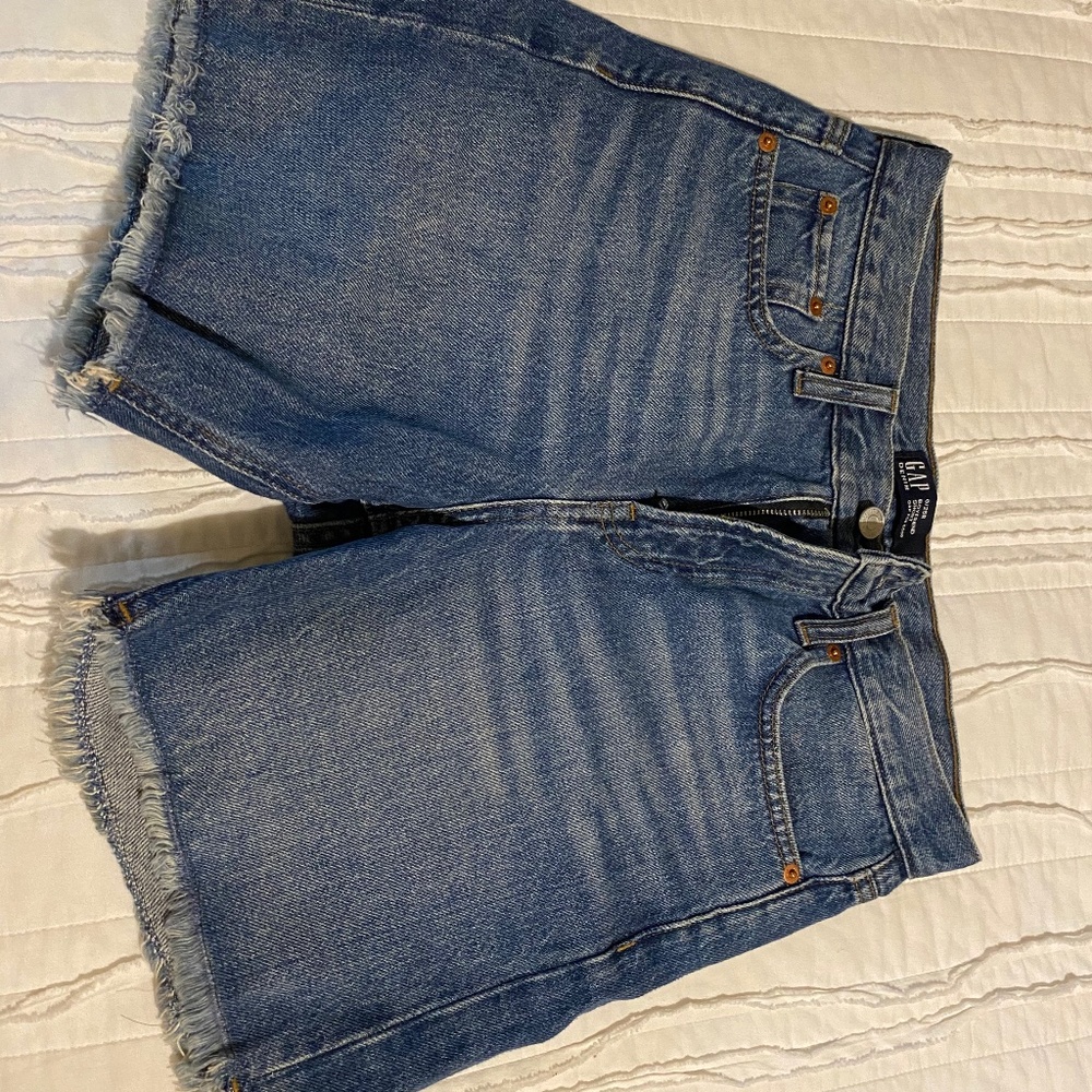Womens GAP shorts